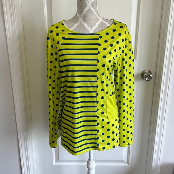 unbranded Tops - Unbranded polka dot top size xl